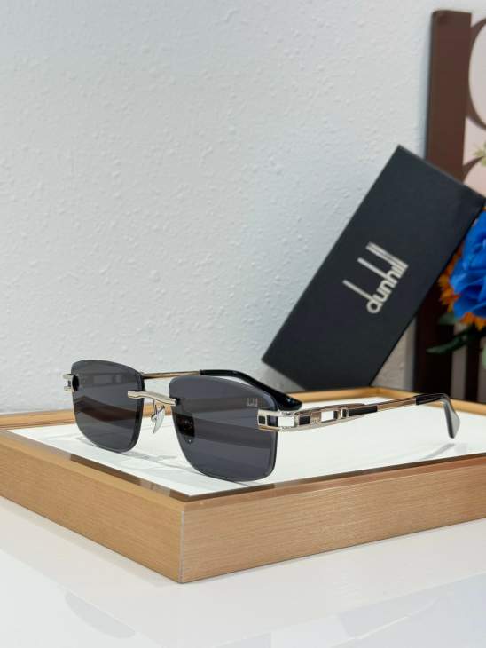 Picture of Dunhill Sunglasses _SKUfw80947452fw